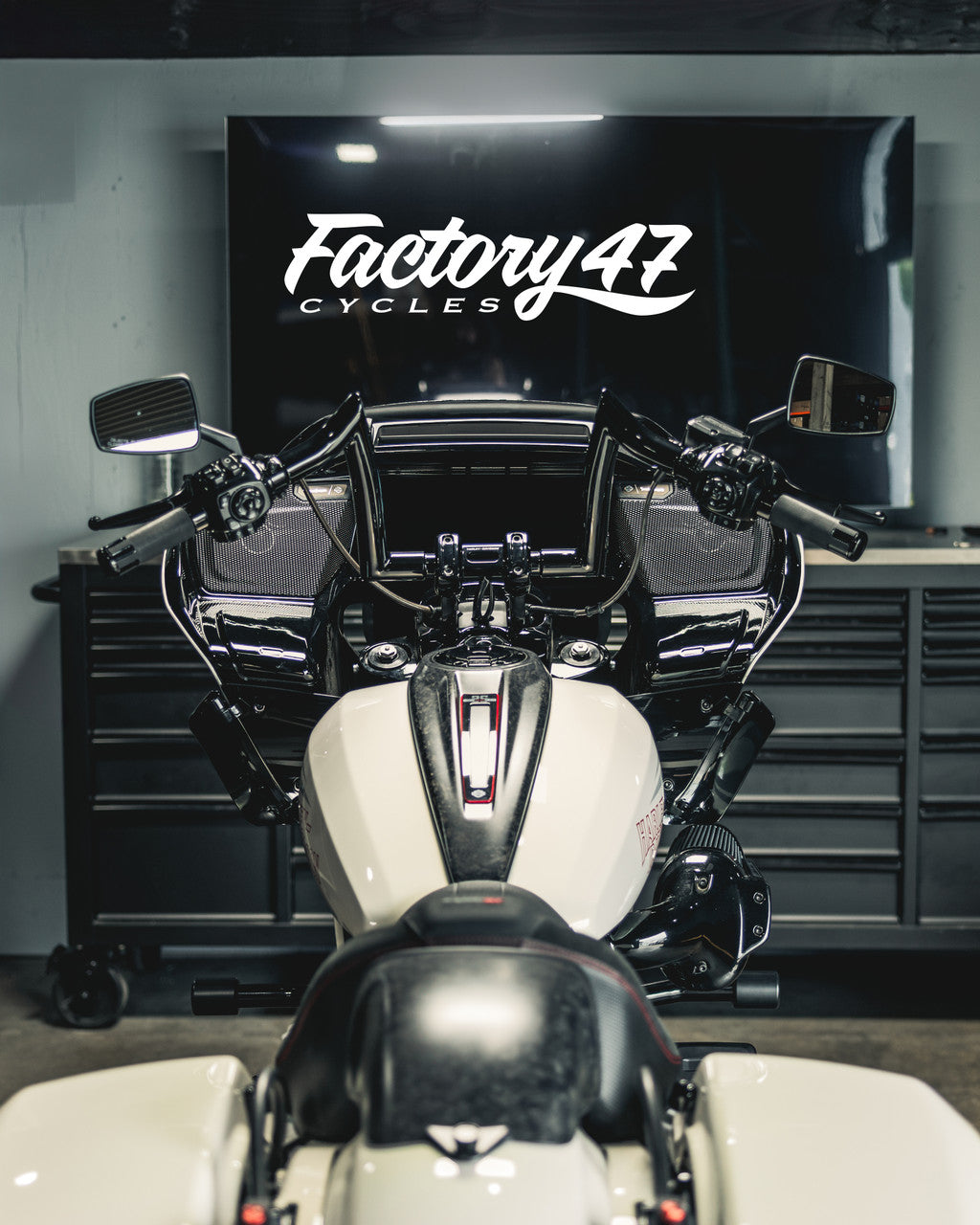 Factory 47 R Series 10"Black