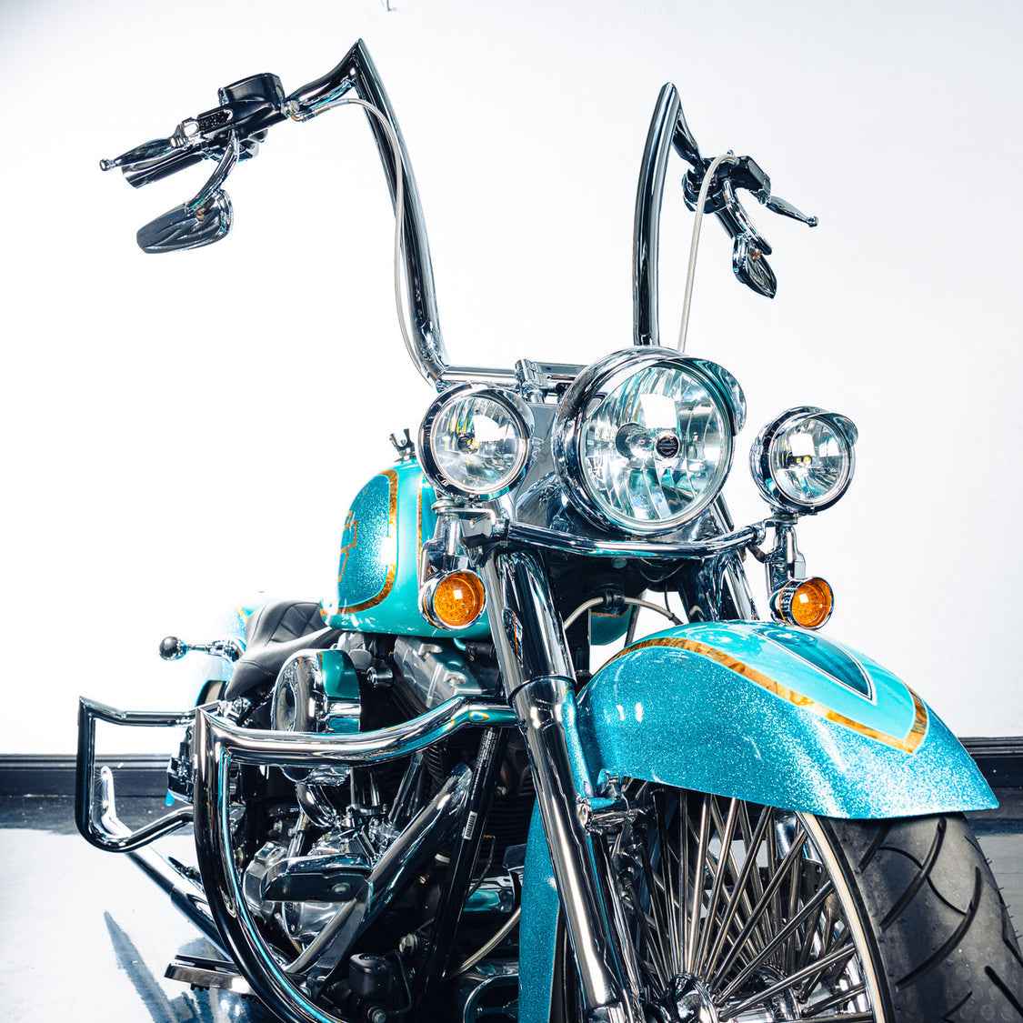 Factory 47 Nomad 18" Chrome