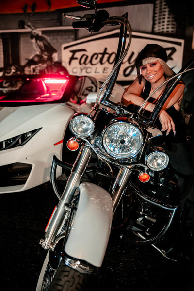 Factory 47 Maddogger 18" Chrome