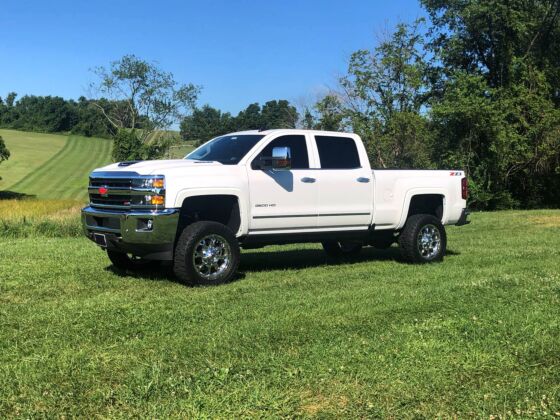 Cognito 6-Inch Performance Lift Kit with Fox PSRR 2.0 Shocks for 2011-2019 Silverado/Sierra 2500/3500 2WD/4WD