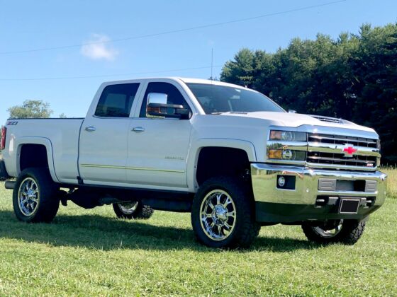 Cognito 6-Inch Performance Lift Kit with Fox PSRR 2.0 Shocks for 2011-2019 Silverado/Sierra 2500/3500 2WD/4WD
