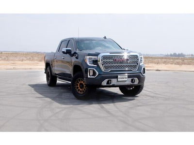 Cognito 3-Inch Elite Ball Joint Leveling Kit with Fox 2.5 Elite Performance Series Shocks for 19-25 Silverado/Sierra 1500 2WD/4WD
