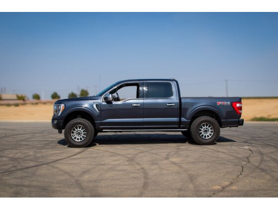 Cognito 2.5-Inch Performance Leveling Kit with Elka 2.0 IFP shocks for 21-25 Ford F-150 4WD