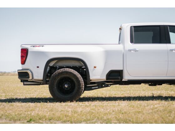 Cognito SM Series LDG Traction Bar Kit For 20-25 Silverado/Sierra 2500/3500 2WD/4WD with 0-4.0-Inch Rear Lift Height