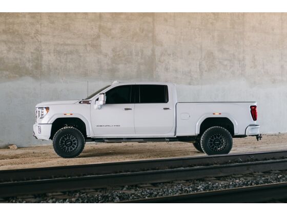 Cognito 4-Inch Performance Lift Kit with Fox PSRR 2.0 Shocks for 20-25 Silverado/Sierra 2500/3500 2WD/4WD